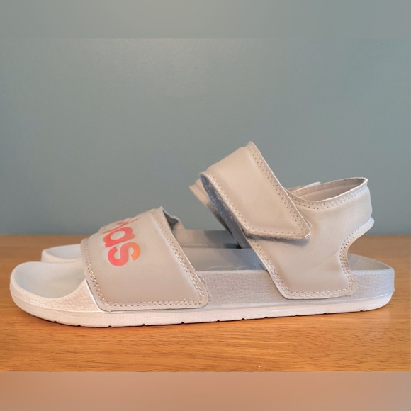 Adidas Adilette Sandals (Women’s Size 7) - Picture 3 of 9